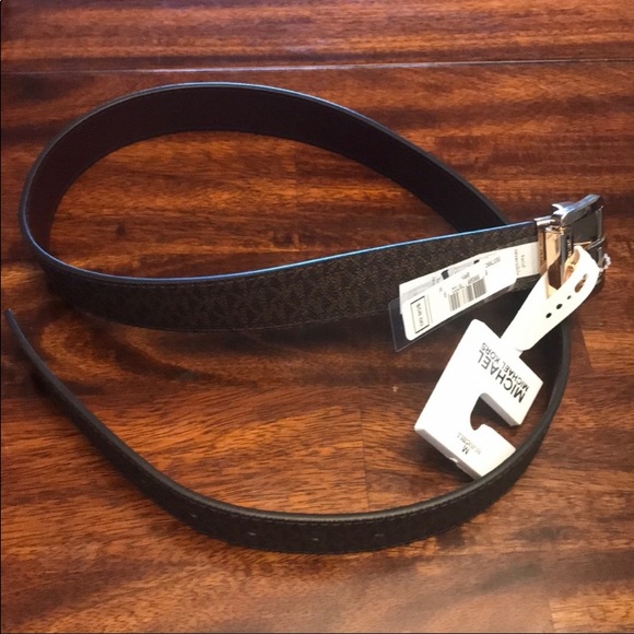 Michael kors twist reversible belt. - Picture 11 of 16